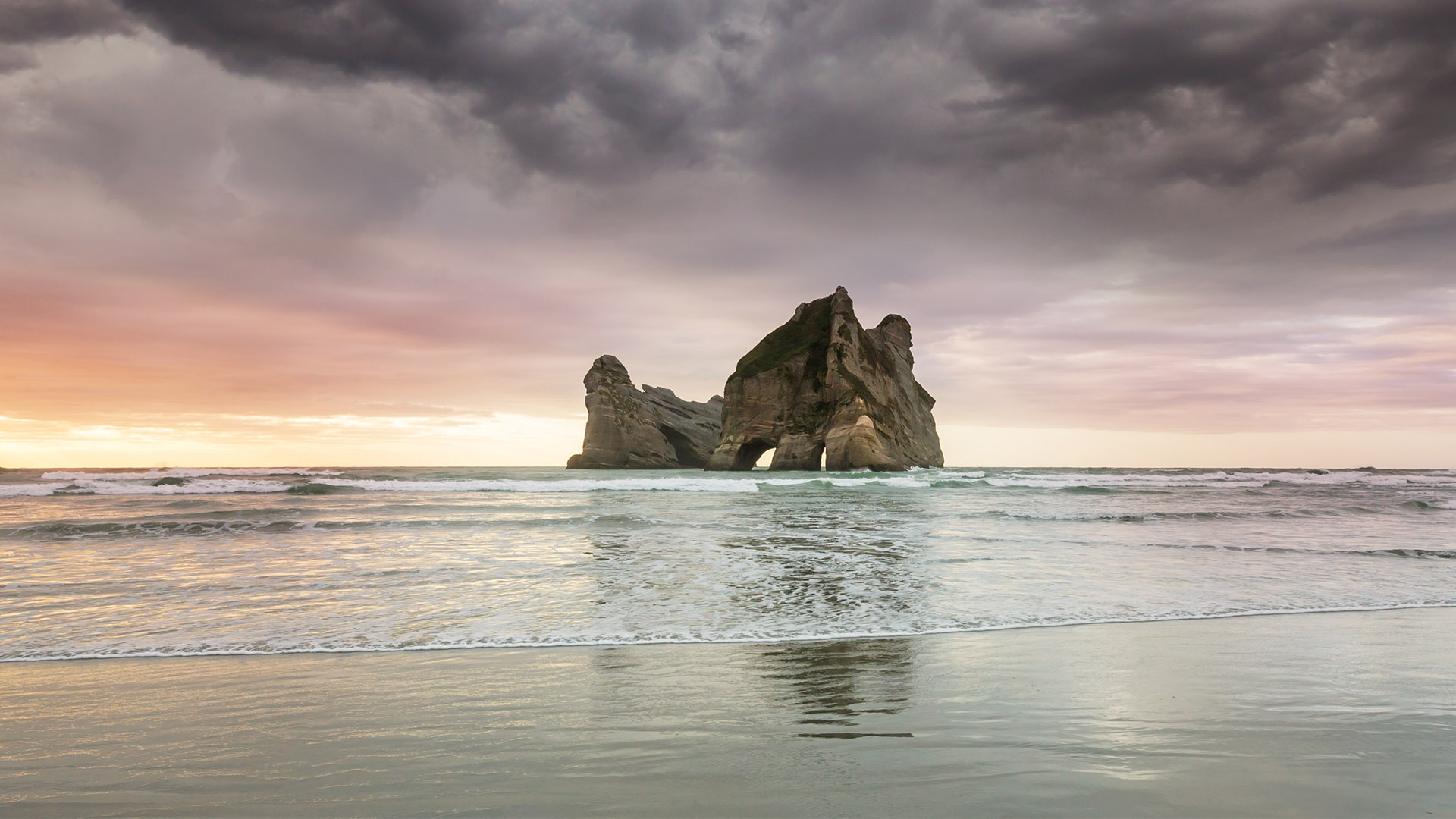The Archway Islands of Wharariki Beach
