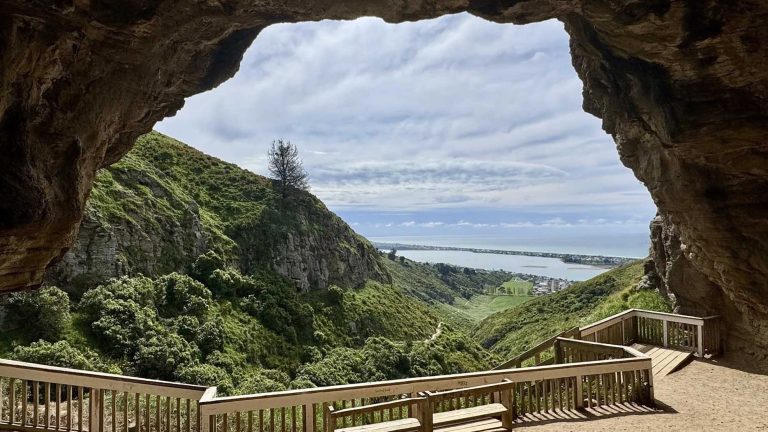 Barnett Park Cave