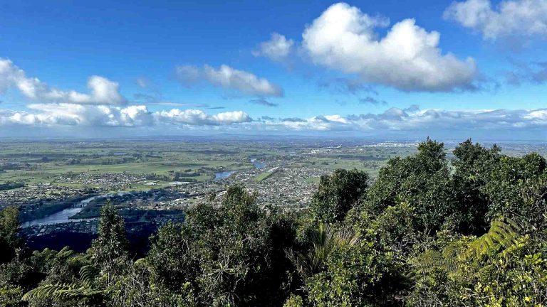 Hakarimata summit Hamilton New Zealand